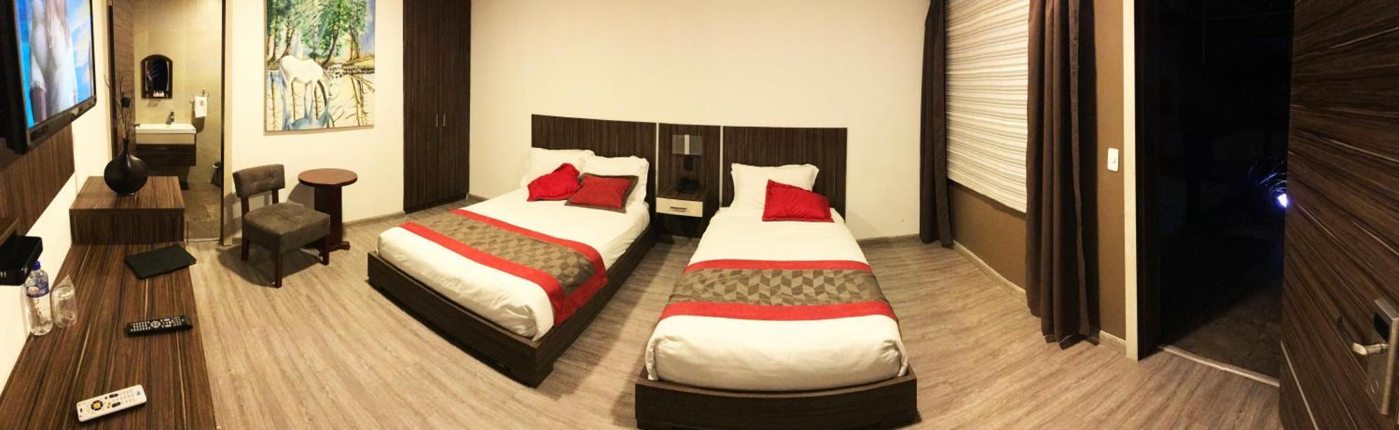Hotel Santiago De Compostella Suites Cuenca Exteriör bild