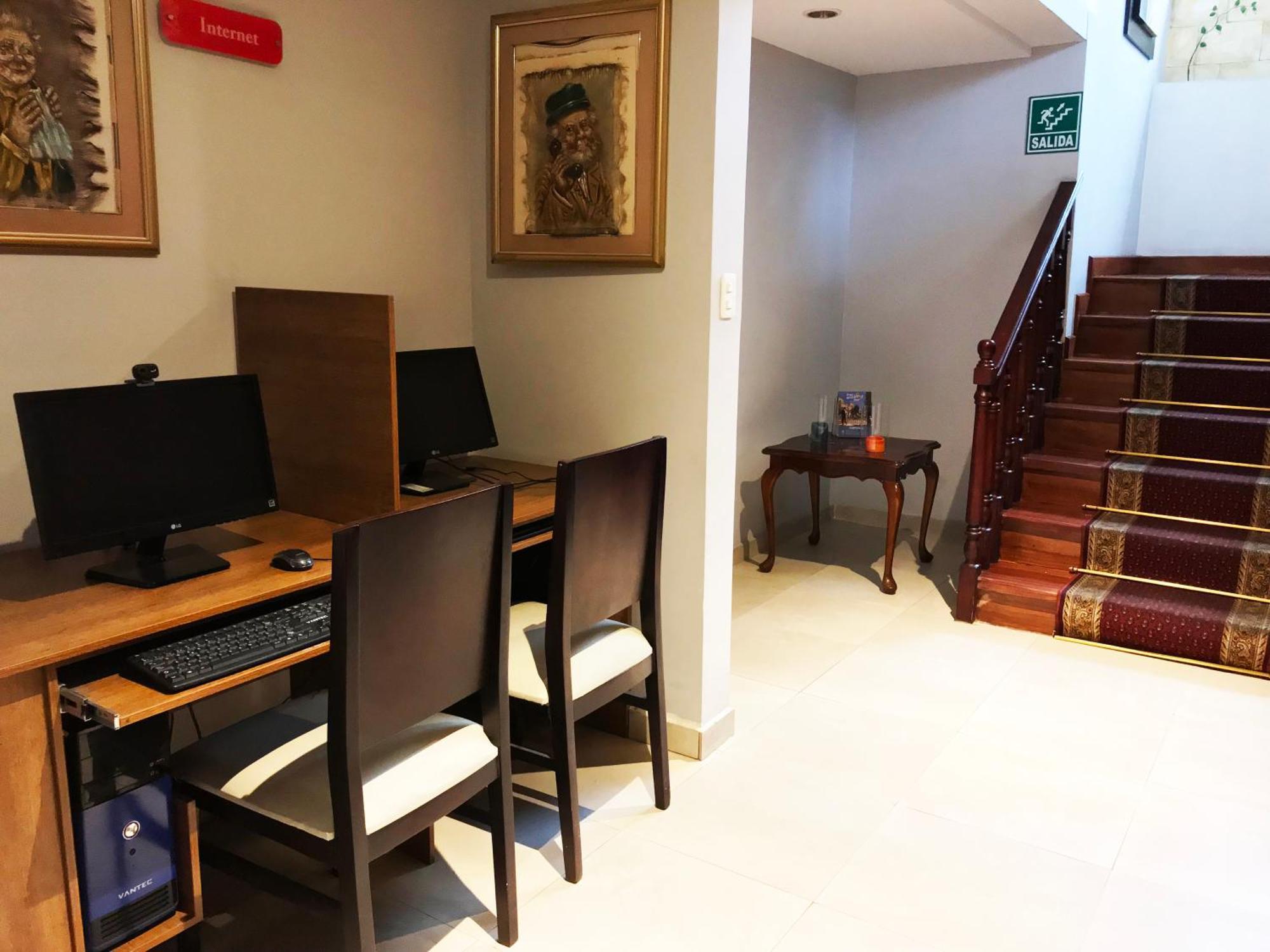 Hotel Santiago De Compostella Suites Cuenca Exteriör bild